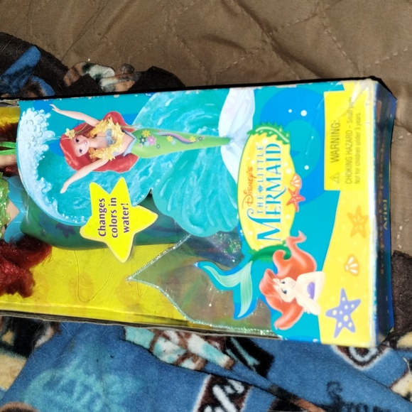 Disney Little Mermaid Ariel and Prince Eric Vintage 1997 Doll Lot - Picture 4 of 17